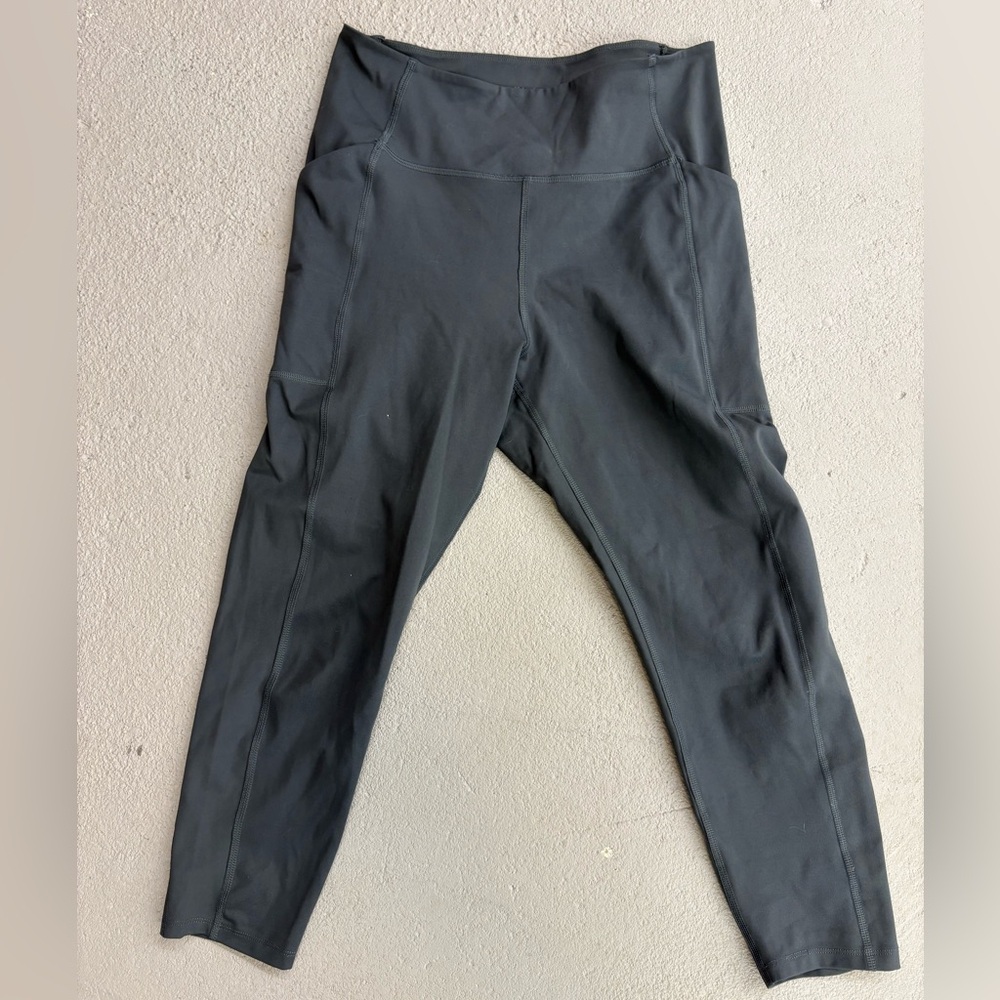 Girlfriend Collective pocket leggings size L, gray